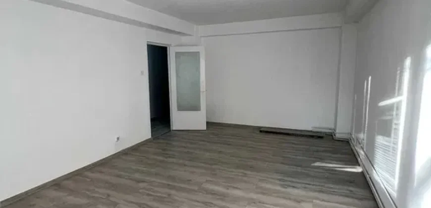 Apartament , central , zona Poli 2/ centru/ 2 camere