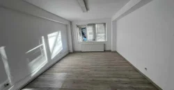 Apartament , central , zona Poli 2/ centru/ 2 camere